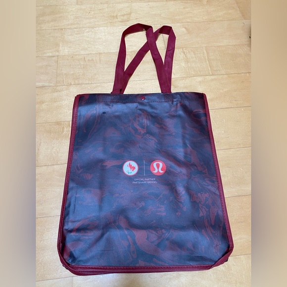 Lululemon Limited Edition Marble Large Tote Bag lululemon Red Olympics Canada - Picture 2 of 2